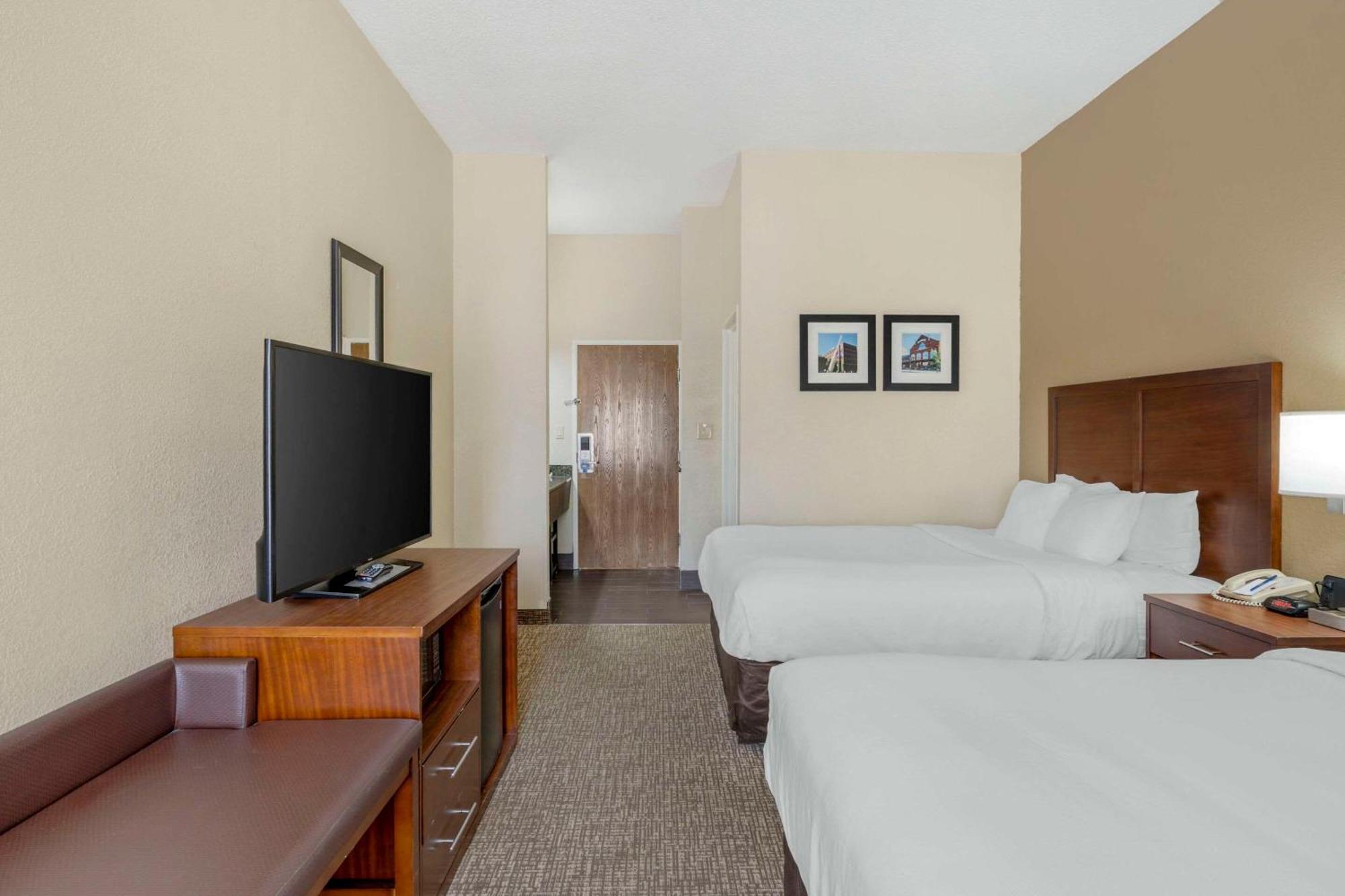 Comfort Inn & Suites La Grange Екстериор снимка