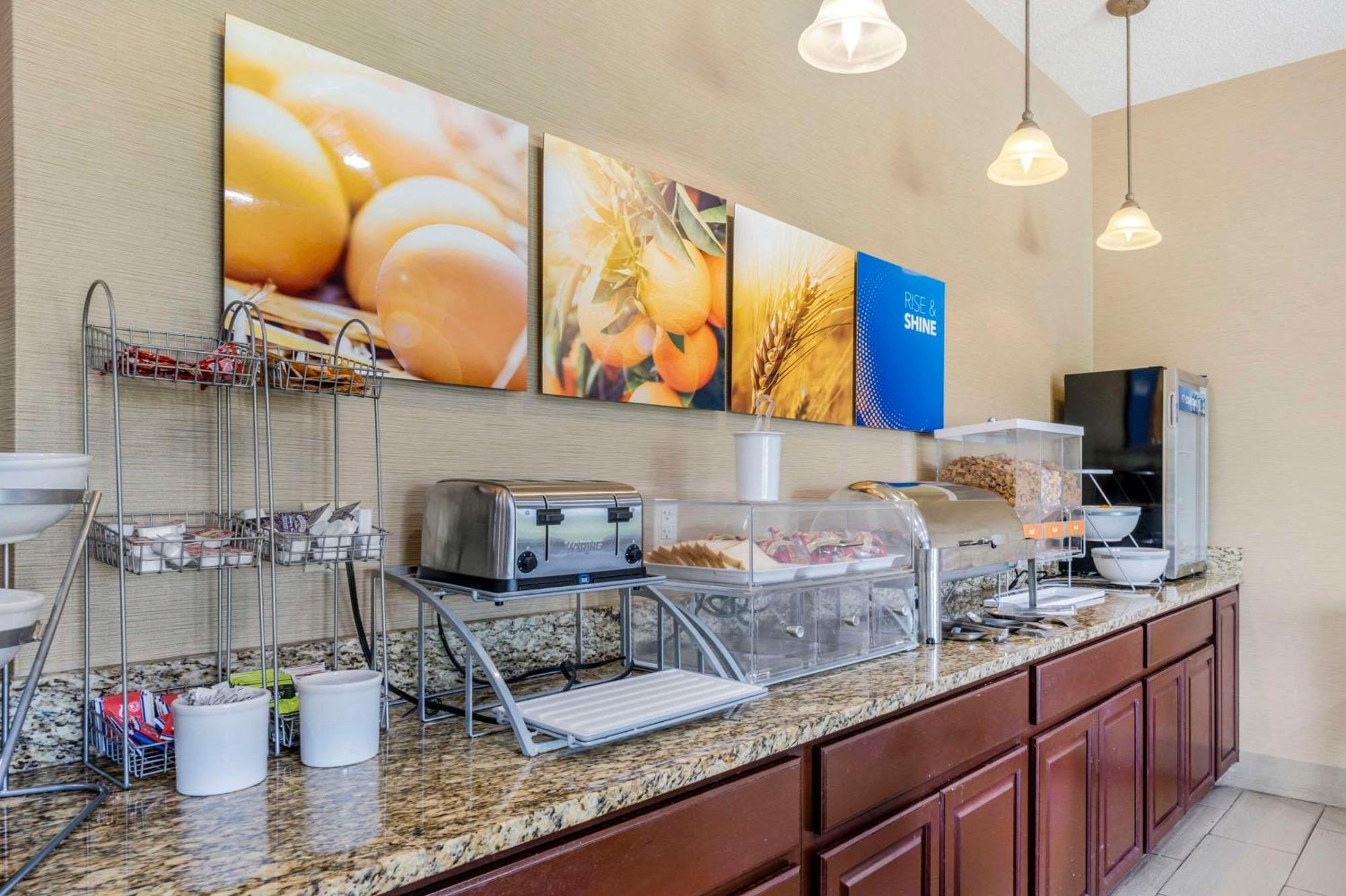 Comfort Inn & Suites La Grange Екстериор снимка